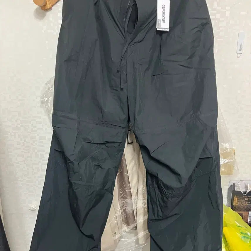 [BUNJANG] Gray Beige Cargo Pants Black / 그레이지 카고 바지 블랙