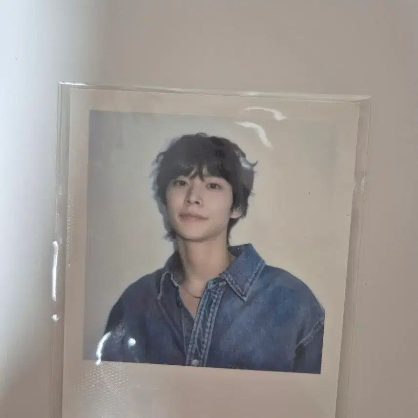 [BUNJANG] RIIZE Eunseok 2023 Season's Greetings Polaroid / 라이즈 은석 2023 시그 폴라로이드