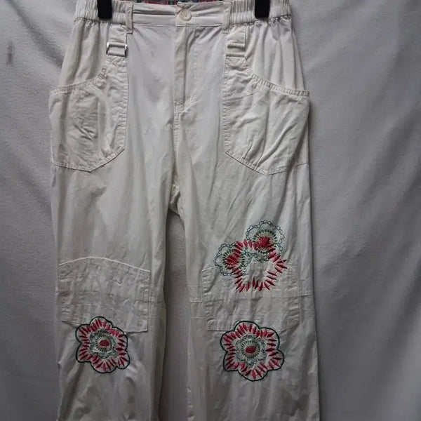 [BUNJANG] White Flower Embroidered Loose Fit Trousers / 화이트 꽃 자수 루즈핏 바지 개당