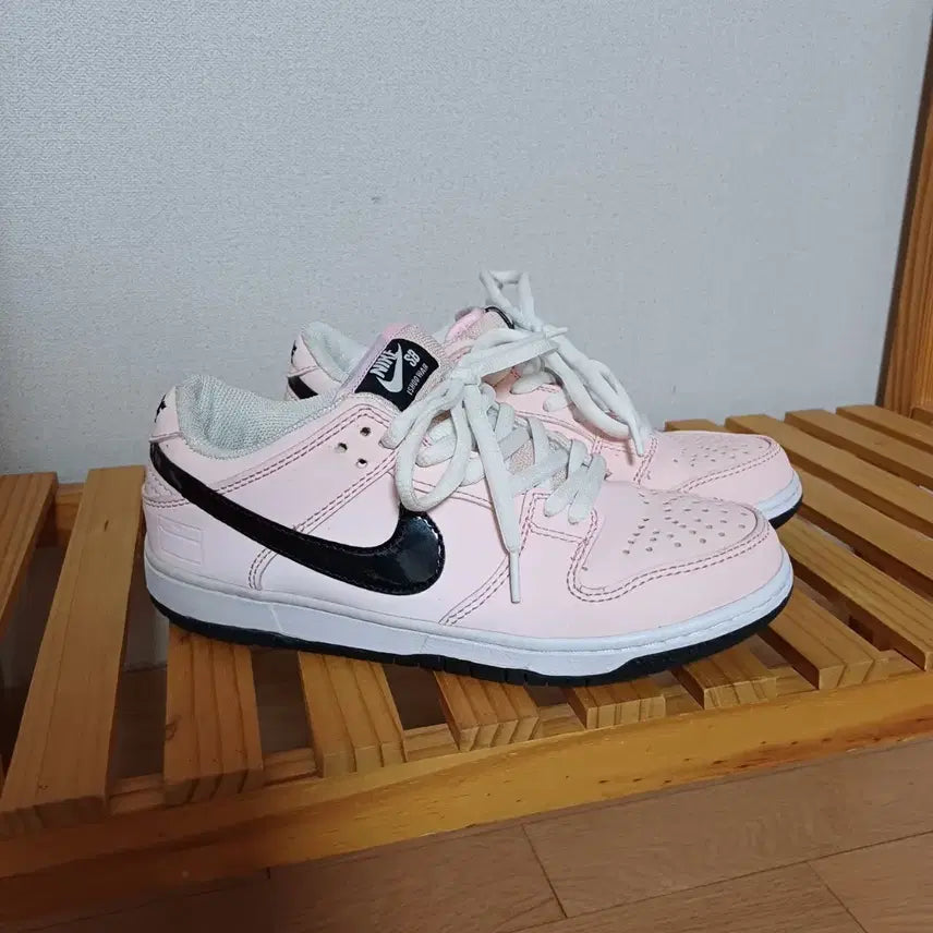 [BUNJANG] Nike Dunk Low Pink Box Women's Size 235 / 나이키 덩크로우 핑크박스 235(택포)