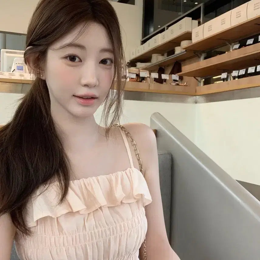 [BUNJANG] JENNIE O ETE Frill Top / 제니오 에떼 프릴 탑