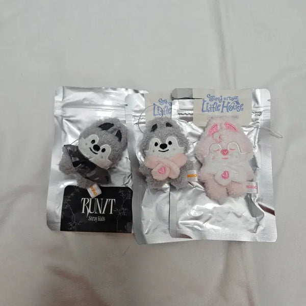 [BUNJANG] Stray Kids Bang Chan Wolfchan Plush Micro Keyring MD Goods Little House Run It / 스트레이키즈 방찬 울프찬 스키주 시크릿 플러시 마이크로 키링 엠디 굿즈 런잇 리틀하우스 6기 팬미팅 little house run it