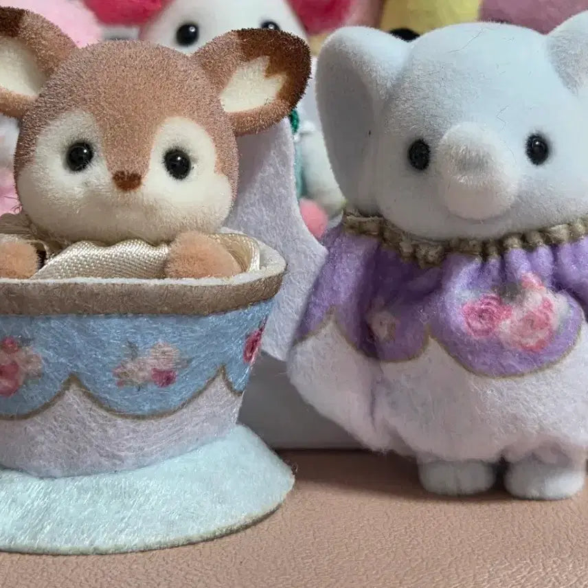 [BUNJANG] Sylvanian Families Tea Time Elephant & Deer Bundle Set / 실바니안 티타임 코끼리 사슴 일괄