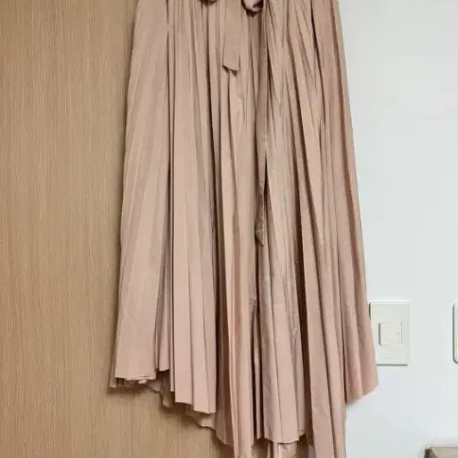 [BUNJANG] Beige Pleated Long Wrap Skirt / 베이지색 플리츠 롱랩스커트