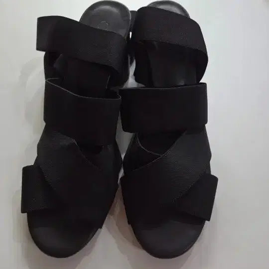 [BUNJANG] COS Black Banding Strap Heels / cos 검정색 밴딩 스트랩 힐