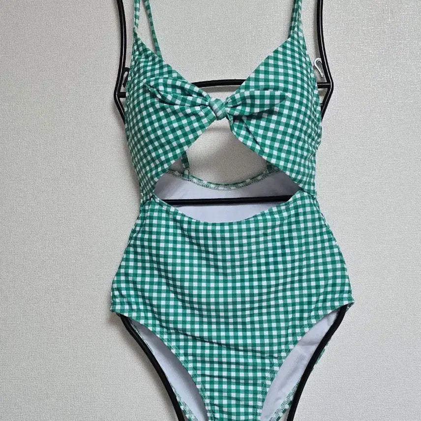 [BUNJANG] Green Plaid Monokini Swimsuit with Ribbon Detail / 체크무늬 원피스 모노키니 수영복 그린