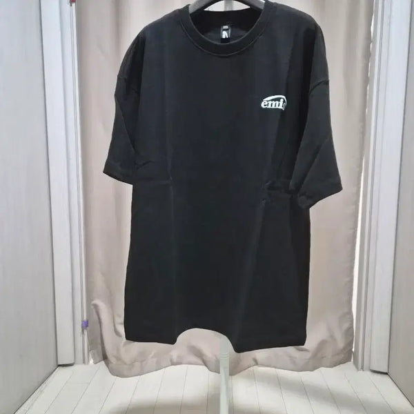 [BUNJANG] Emi T-shirt Black / emi  반팔 티셔츠 블랙.새상품