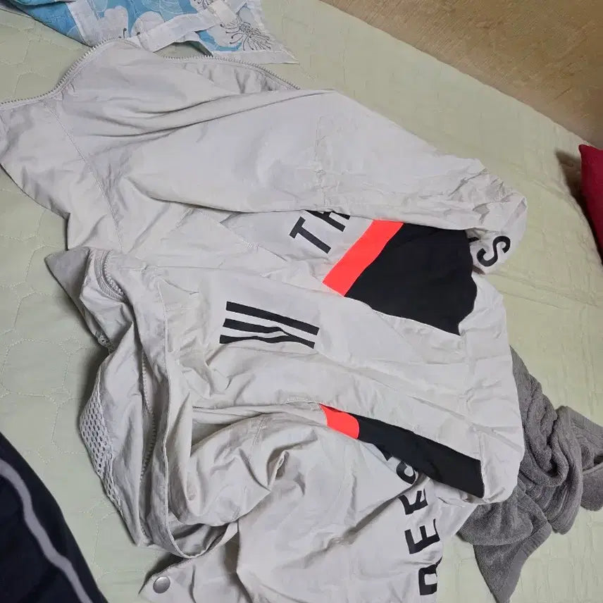 [BUNJANG] Adidas White Windbreaker Jacket 2XL / 아디다스 바람막이 흰색 2xl
