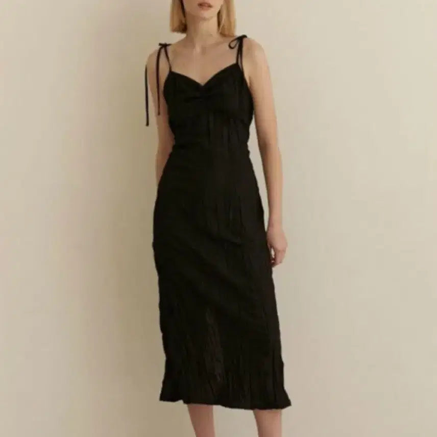 [BUNJANG] Slow Move Black Pleated Dress / 슬로우무브 블랙 원피스