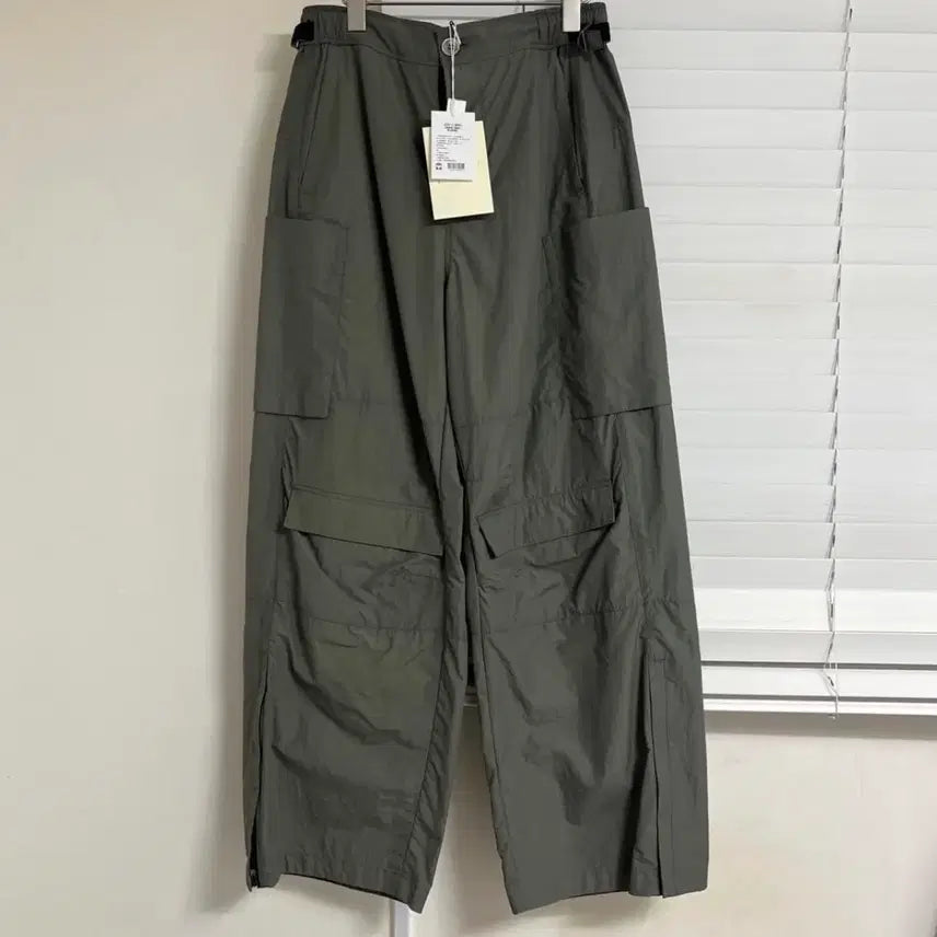 [BUNJANG] Polilteru Nylon Cargo Pants Sage Size 3 / 폴리테루 나일론 카고팬츠 세이지 3
