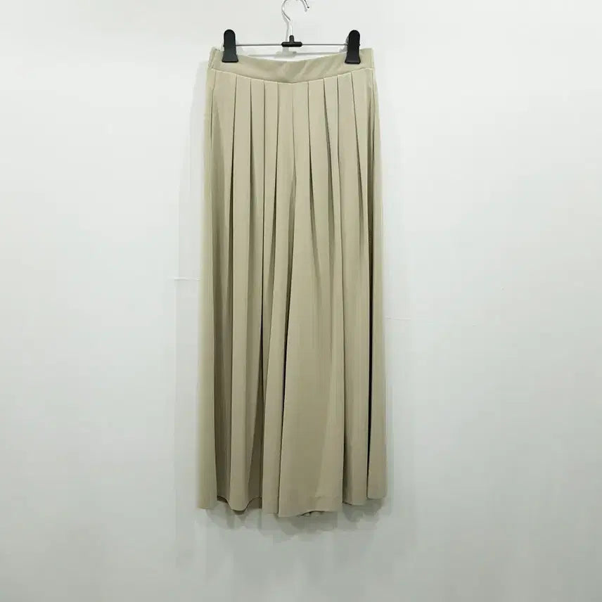 [BUNJANG] Uniqlo High-Waisted Wide-Leg Pants Beige Women's S / R763 유니클로 밴딩 핀턱 연베이지 통 와이드 바지 여S