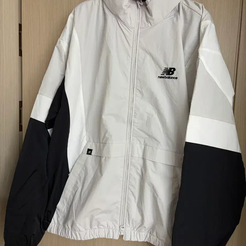 [BUNJANG] New Balance Hooded Zipper Windbreaker Jacket XL / 뉴발란스 후드지퍼형 바람막이 자켓 XL새상품
