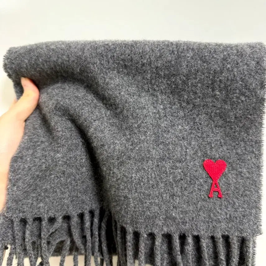 [BUNJANG] AMI Paris Heart Logo Scarf Grey / AMI 아미 파리스 하트 로고 머플러