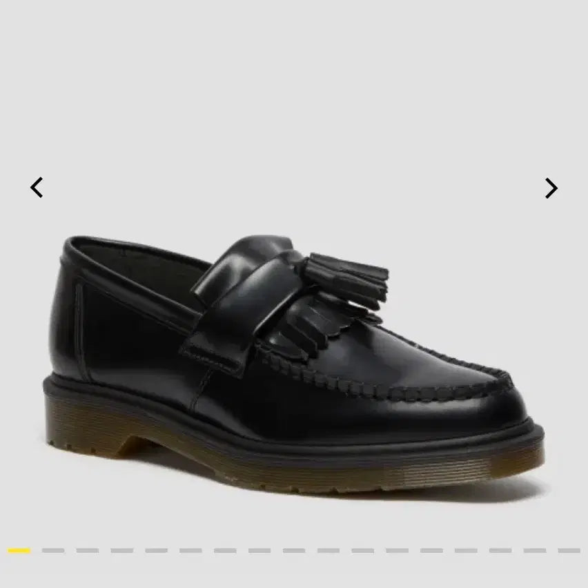 [BUNJANG] Dr. Martens Adrian Tassel Loafers Black UK 4 (235) / 닥터마틴 아드리안 태슬 로퍼 블랙 UK4 (235)