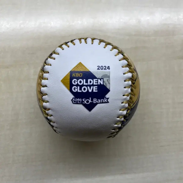 [BUNJANG] 2024 Golden Glove Monthly Commemorative Ball / 2024 골든글러브 월간 기념구