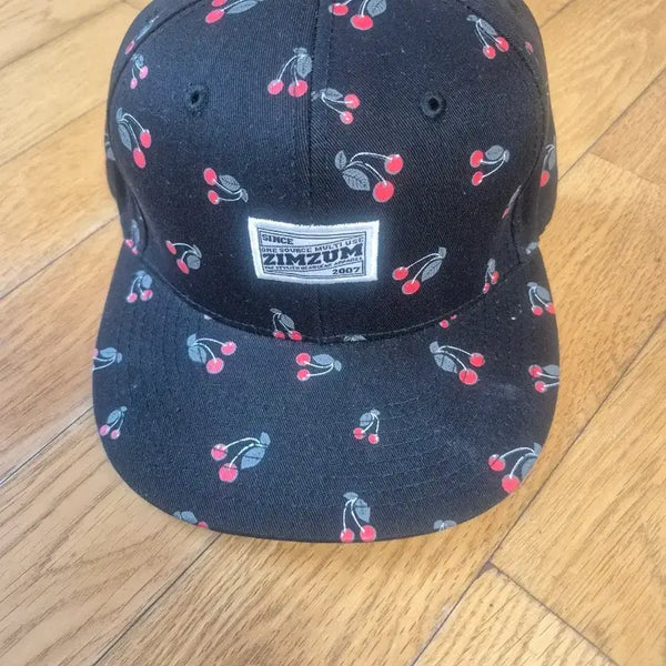 [BUNJANG] Jimjjam Cherry Pattern Snapback / 짐좀 체리 패턴 스냅백