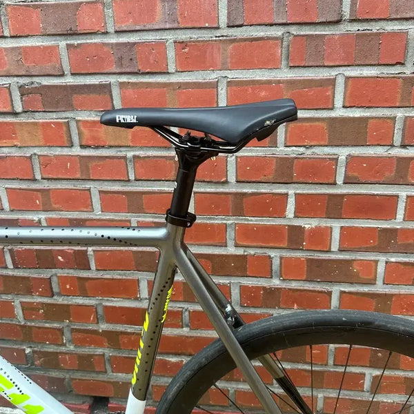 [BUNJANG] Engine 11 Crit D Bicycle Frame / 엔진 11 크리딧디
