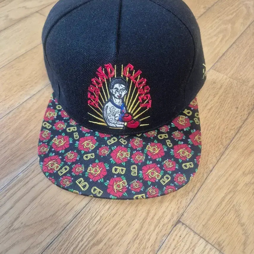 [BUNJANG] Black Rose Logo Pattern Snapback / 블랙 스냅백 장미 로고 패턴
