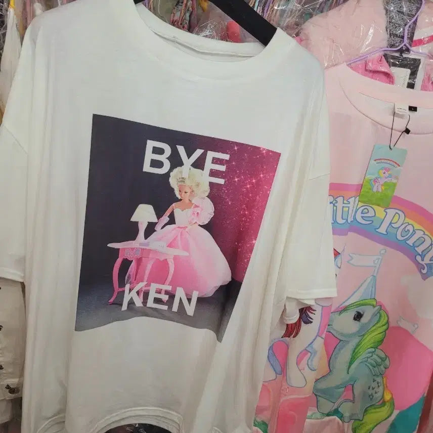 [BUNJANG] Barbie Doll Printed Short Sleeve T-Shirt White / 바비인형 프린팅 반팔티 화이트 수입