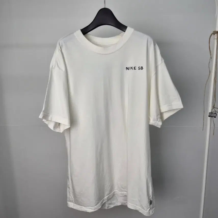 [BUNJANG] Nike SB Graphic T-Shirt Men's XL / 나이키SB 그래픽 반팔티 남XL 6G27