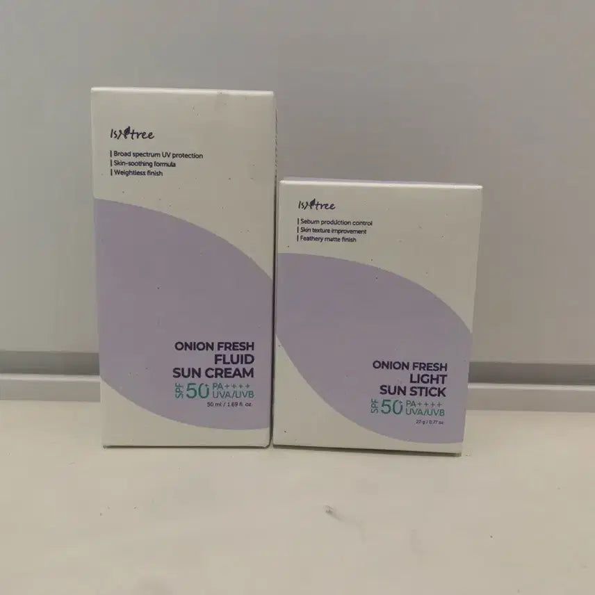 [BUNJANG] Isntree Onion Fresh Sunscreen 50ml + Sun Stick 22g Set / [미개봉/새상품] 이즈트리 어니언 프레쉬 선크림 50ml + 선스틱 22g 세트
