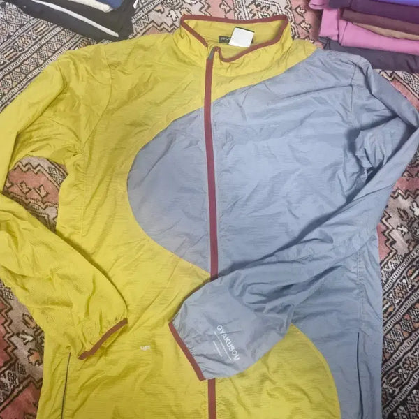 [BUNJANG] Nike Gyakusou Windrunner Yellow/Gray / 나이키 갸쿠소우 윈드러너 옐로우/그레이