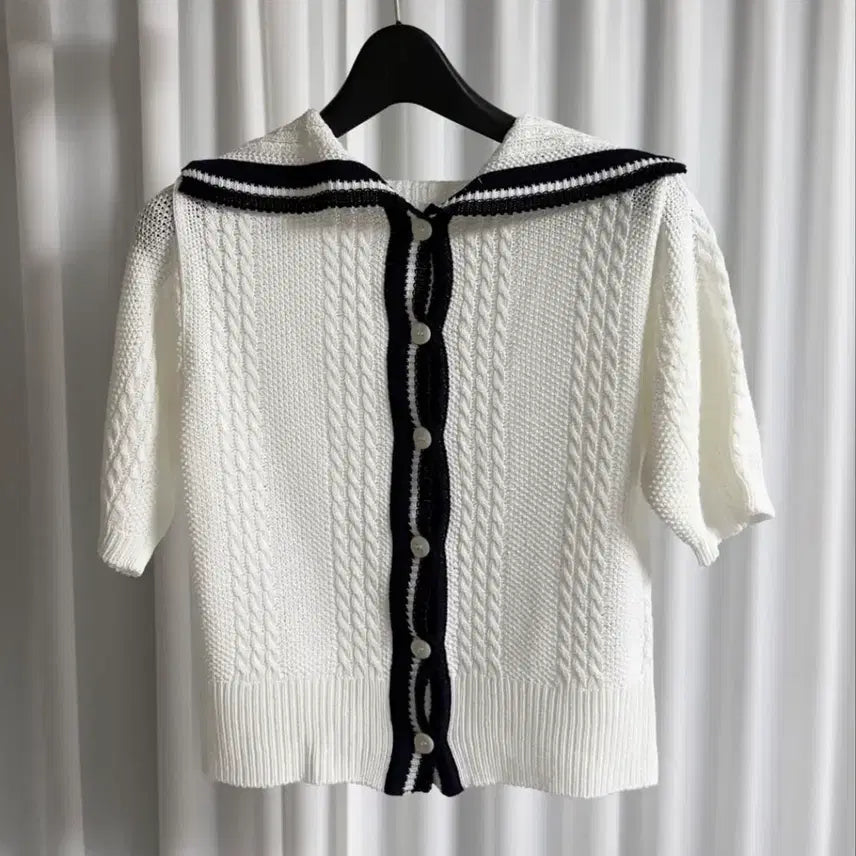 [BUNJANG] Hakeesh Giselle Knit / 하케쉬 지젤 니트