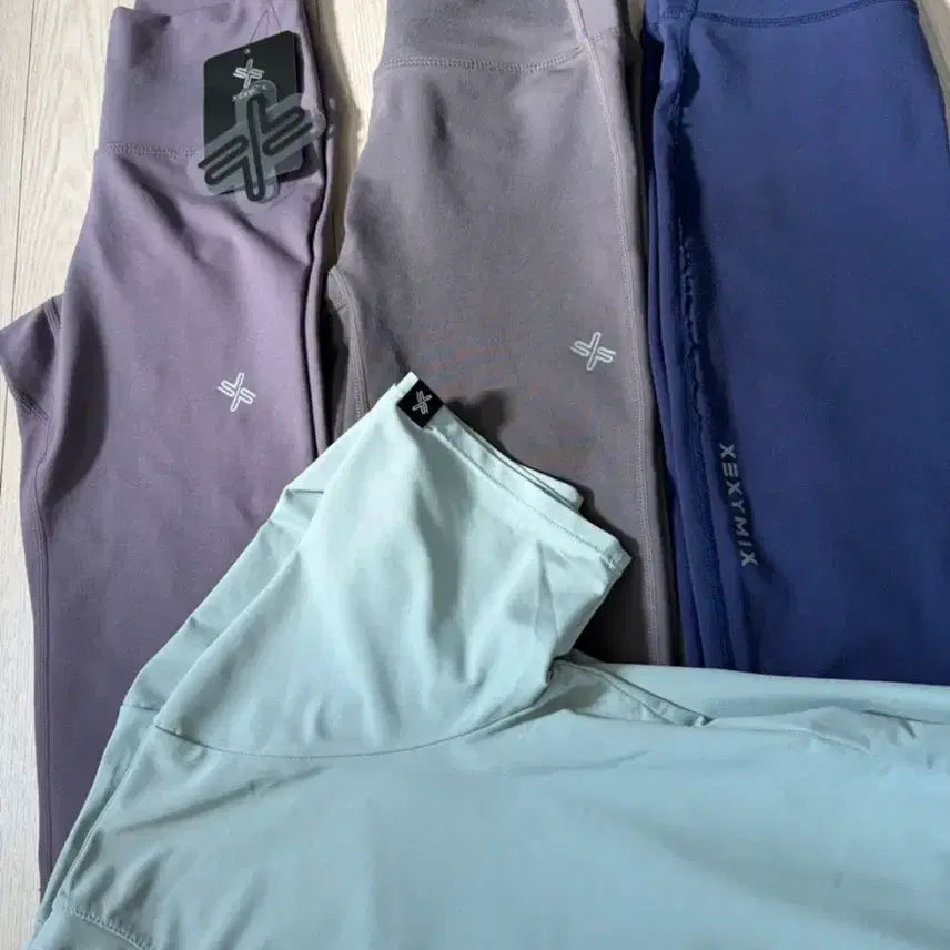 [BUNJANG] Xexymix Short Sleeve T-shirt / 젝시믹스 반팔티
