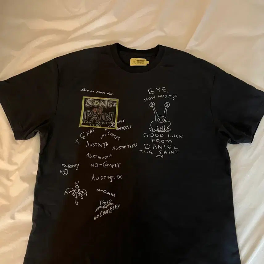 [BUNJANG] thisisneverthat x Daniel Johnston Collaboration T-Shirt / 디스이즈네버댓x다니엘존스턴 (103)