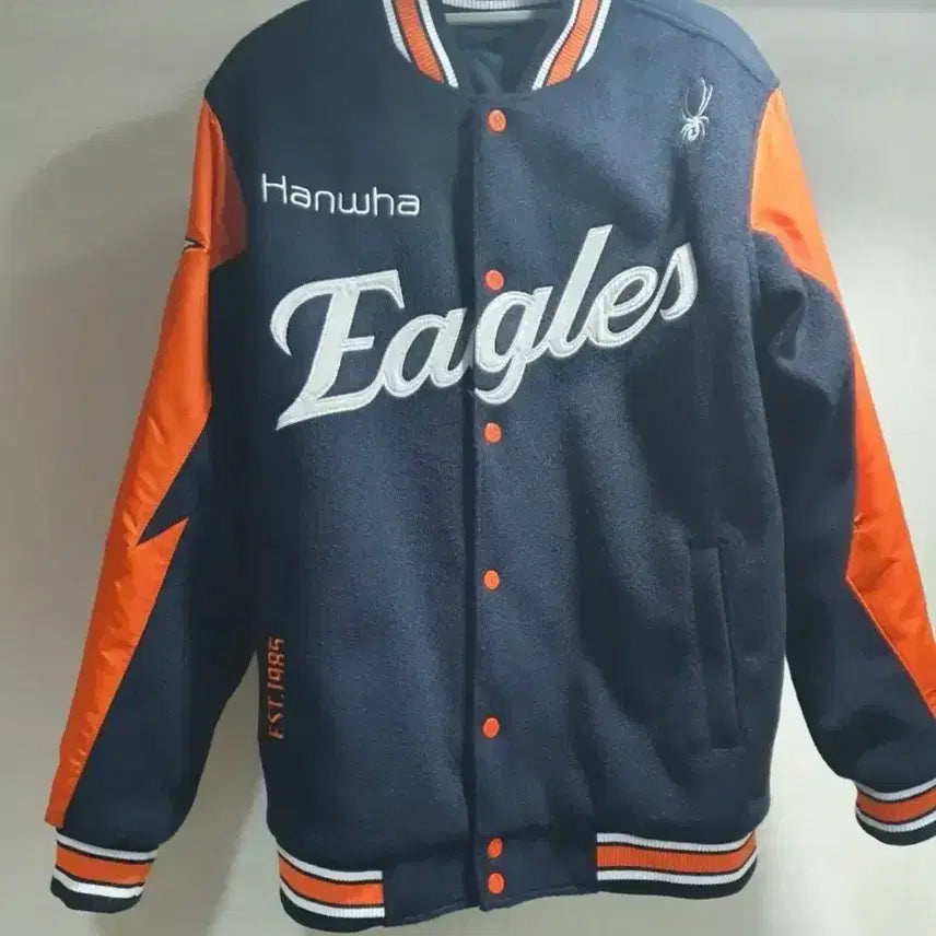 [BUNJANG] Hanwha Eagles Reversible Jacket Size 90 (M) / 한화이글스 리버시블 자켓 90 s사이즈