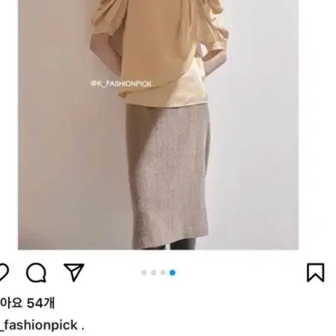 [BUNJANG] AvieMoi Sky Blue Puff Sleeve Turtleneck Blouse / 아비에무아 블라우스