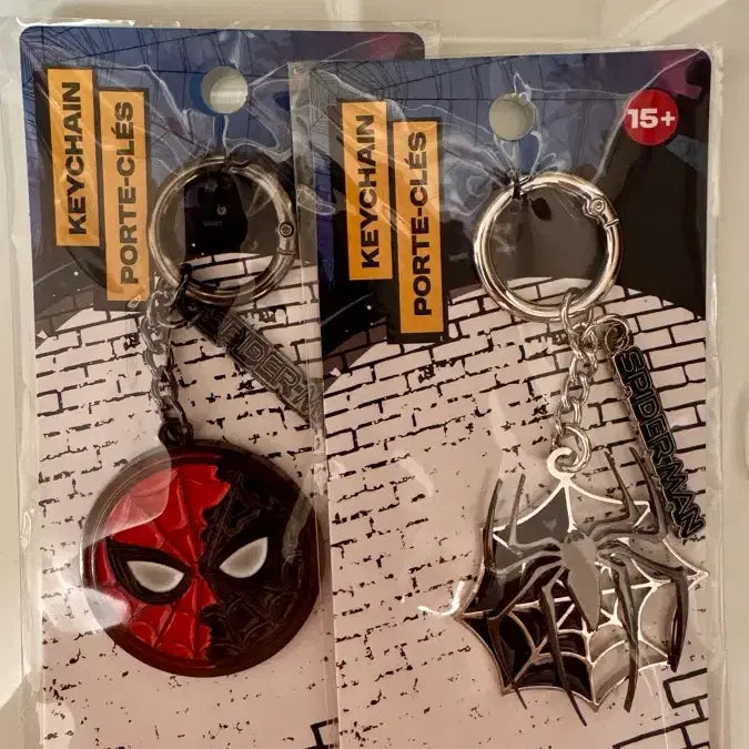 [BUNJANG] Spider-Man Metal Keychain 2 Types Sealed / 스파이더맨 메탈 키링 2종 미개봉