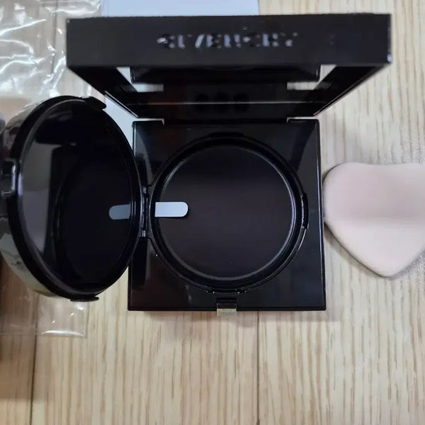 [BUNJANG] Givenchy Prism Libre Glow Cushion SPF 25 / 지방시 프리즘 리브레 글로우 쿠션