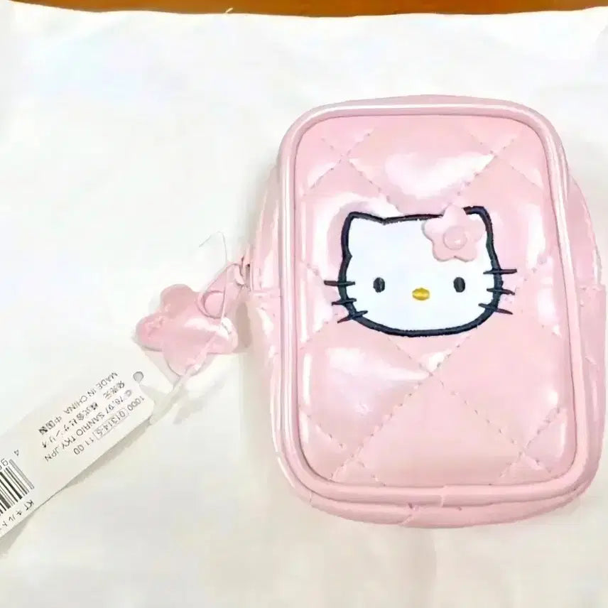 [BUNJANG] Classic Kitty Quilted Pouch / 고전 키티 퀼팅 파우치, 키티 퀼트 파우치, 고전 키티