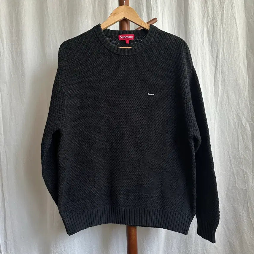 [BUNJANG] Supreme Textured Small Box Logo Black Knit Sweater FW20 / 슈프림 텍스쳐드 스몰박스 블랙 니트 스웨터 20fw