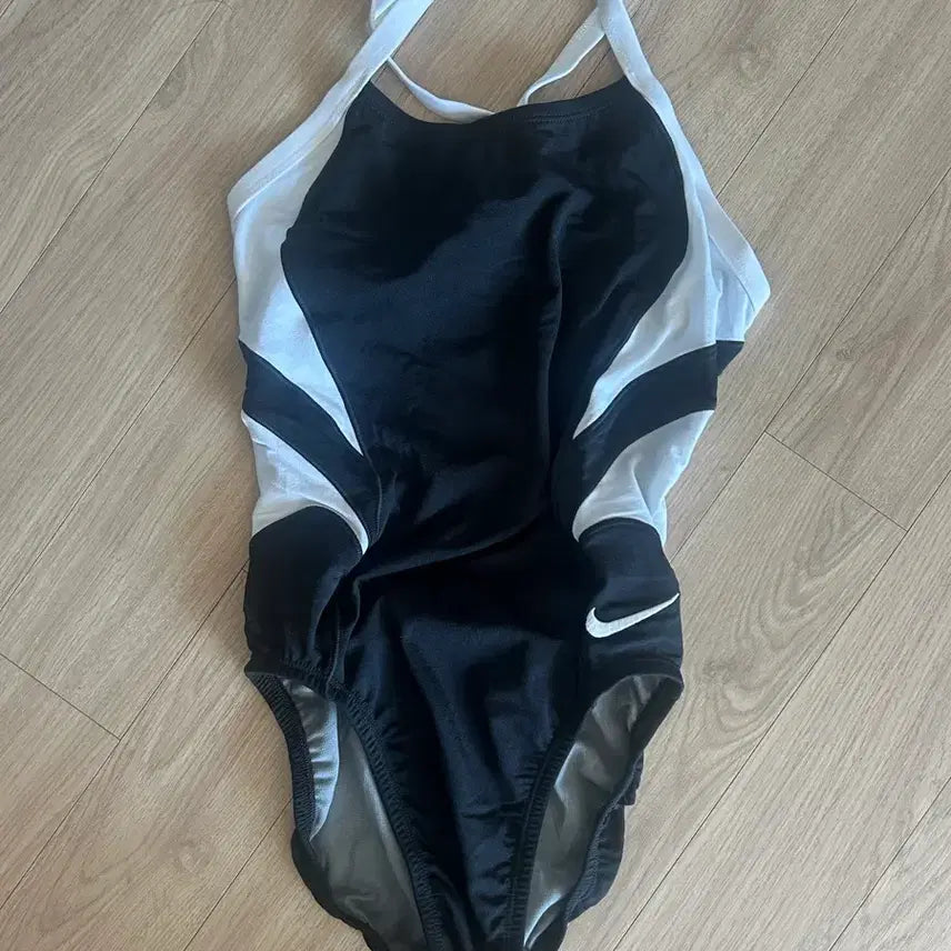[BUNJANG] Nike Swim Hydrastrong Fly Killer Whale Swimsuit 28 / 나이키스윔 하이드라스트롱 플라이 범고래 28