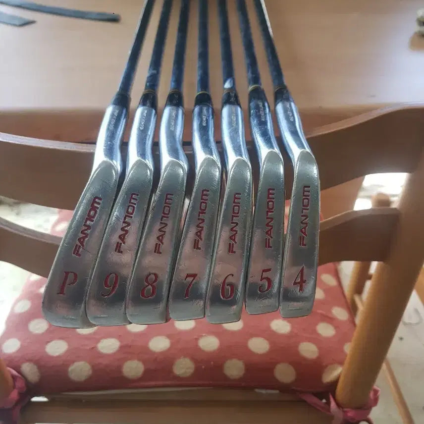[BUNJANG] Phantom Iron Golf Club Set (P to 4-Iron, S300 Shaft) / 펜텀아이언