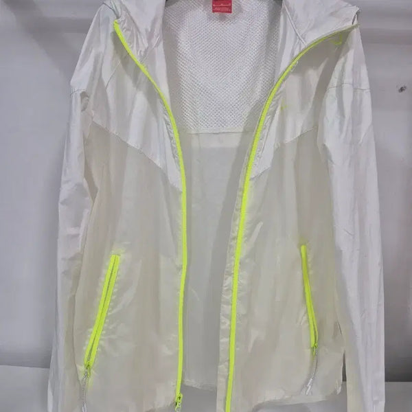 [BUNJANG] Nike Windrunner Jacket Neon Zipper / 나이키 바람막이 윈드러너 형광 지퍼