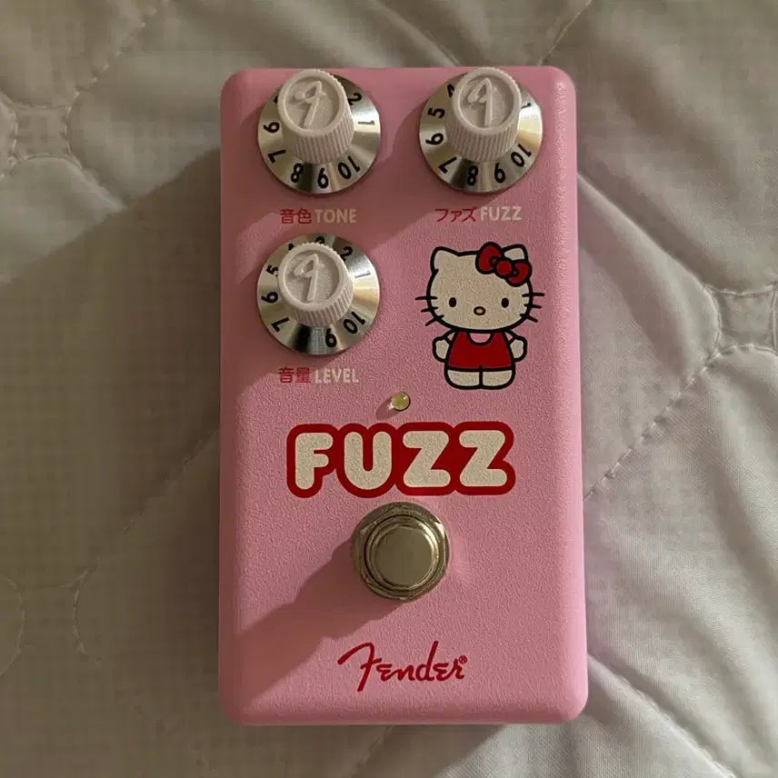 [BUNJANG] Fender Hello Kitty Fuzz Guitar Effect Pedal / [미사용품] 펜더 헬로키티 퍼즈 기타 이펙터