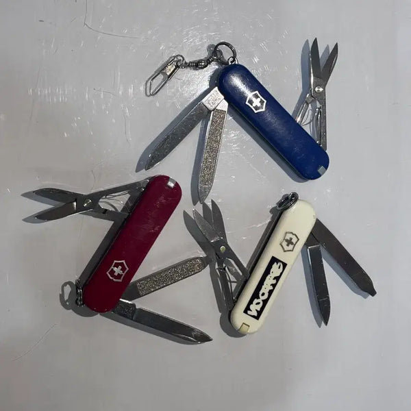 [BUNJANG] Victorinox Mini Multitool Set (Blue, Red, White) / 빅토리녹스 미니멀티툴 파랑, 빨강, 흰색 3개일괄 맥가이버칼