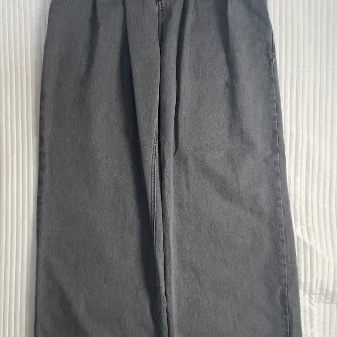 [BUNJANG] BEAKER Pintuck Wide Denim Pants / 비이커 BEAKER 핀턱 와이드 데님