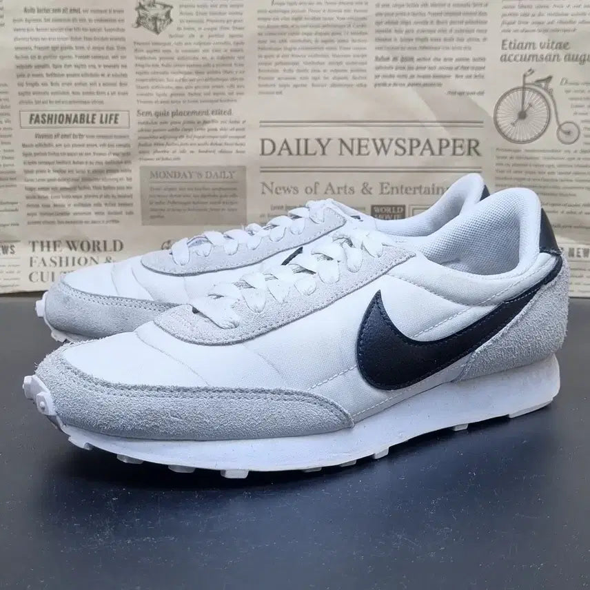 [BUNJANG] Nike Daybreak Women's Sneakers 230 / 나이키 데이브레이크 여성운동화230