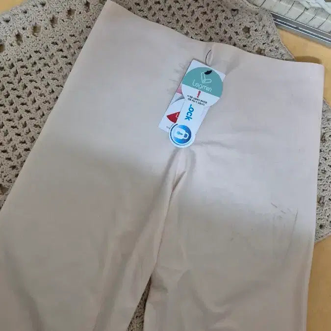 [BUNJANG] Lycra Women's Cooling Shapewear - S/M (Unused) / 미사용!라이크라정품여성쿨보정속옷S/M