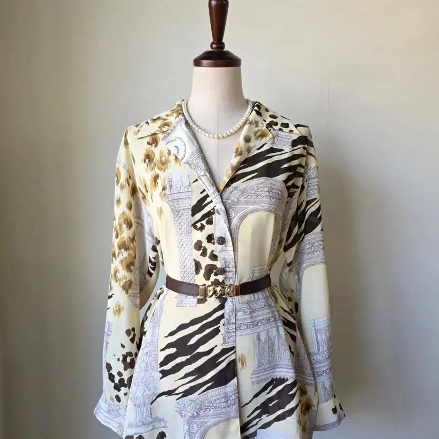 [BUNJANG] Vinvert Pattern Blouse / VINVERT 패턴 블라우스