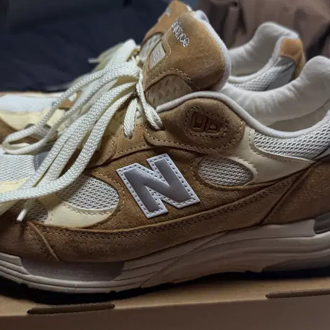 [BUNJANG] New Balance 992 Made in USA Sweet Caramel Calcium 280 / 뉴발란스 992 메이드 인 USA 스위트 카라멜 칼슘 280사이즈