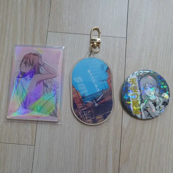 [BUNJANG] Angel's Devil Goods Set: Acrylic Stand, Can Badge, Keyring / 천사의 악마 굿즈 세트 아크릴, 캔뱃지, 키링