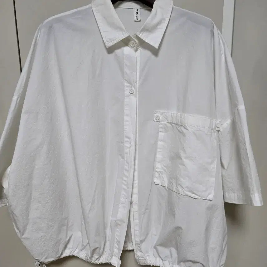 [BUNJANG] White Pocket Shirt - Free Size / 바스락 화이트포켓셔츠 free