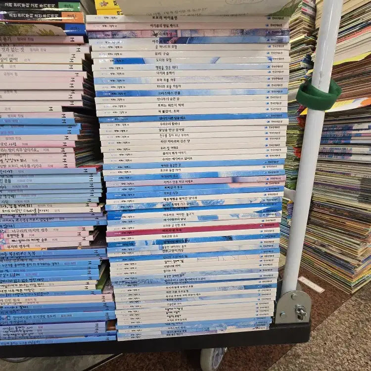 [BUNJANG] World Picture Book Noble Andersen 100 Volume Set - Children's Used Books / 세계의 그림책 노블 한국안데르센 100권 세트 어린이책 중고책