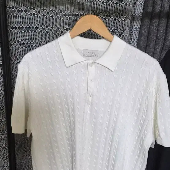 [BUNJANG] LAINE Cable Knit Short Sleeve Polo Shirt Ivory / LAINE 케이블 니트 반팔 카라티 아이보리 새것