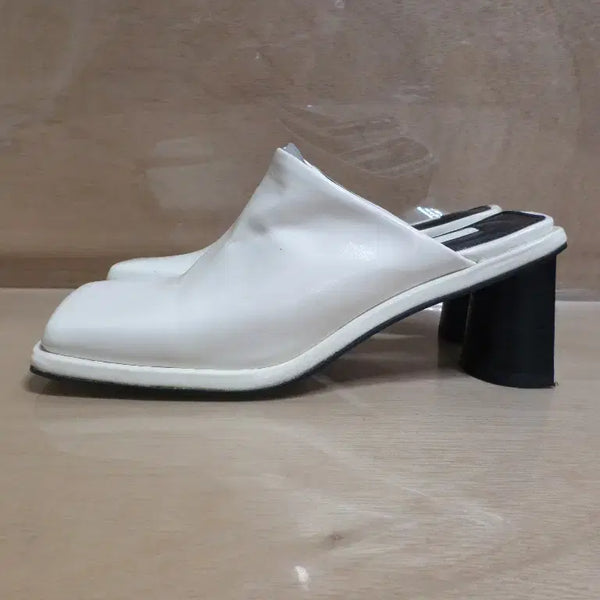 [BUNJANG] Mariam Square-toe Sandals Slippers Pumps (Size 260) / 후루룩구제3 245 마리암 스퀘어토 샌들 슬리퍼 펌프스260731